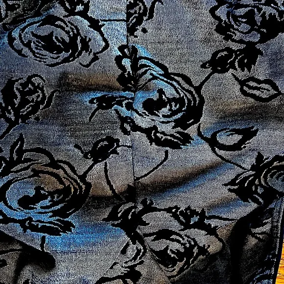 🌸🌺VTG NWOT OLGA SexyPanty.DarkBlueFlowersOn grayish/blue background.Excellent